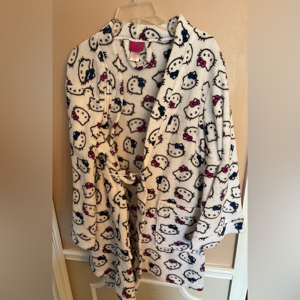 Hello Kitty kids Bathrobe size L